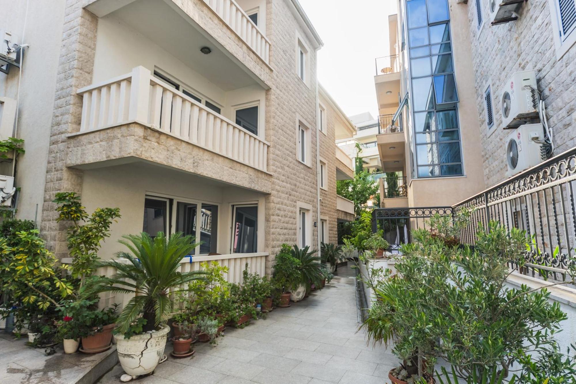 Apartments Franicevic Petrovac Exterior foto